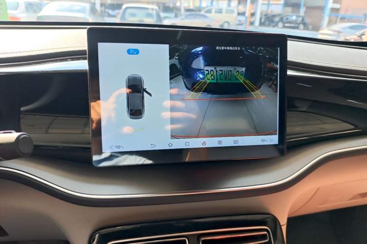 Used BYD Qin PLUS 2023 Champion Edition DM-i 120KM Leading Model Audio And AC Panel