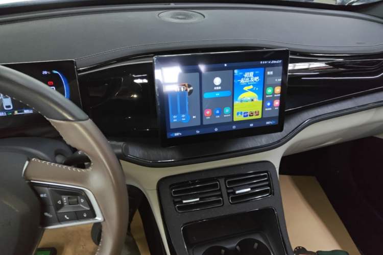 Used BYD Qin PLUS 2023 Champion Edition DM-i 55KM Leading Model Audio And AC Panel