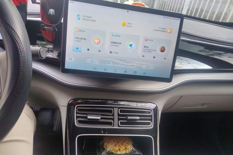 Used BYD Qin PLUS 2023 Champion Edition DM-i 120KM Beyond Model Audio And AC Panel