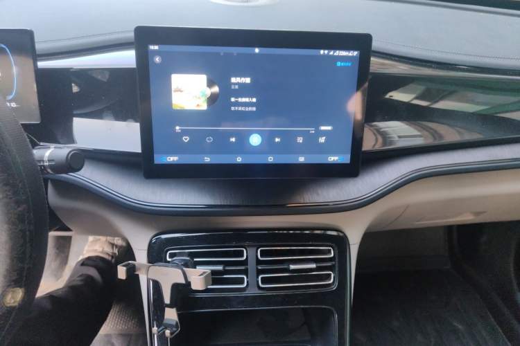 Used BYD Qin PLUS 2023 Champion Edition DM-i 55KM Leading Model Audio And AC Panel