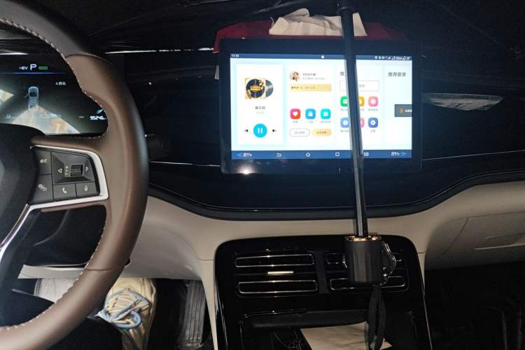 Used BYD Qin PLUS 2023 Champion Edition DM-i 55KM Leading Model Audio And AC Panel