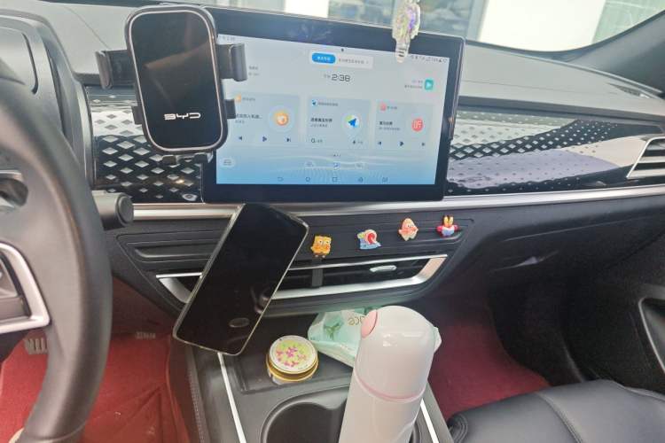 Used BYD Qin PLUS 2023 EV 510KM Travel Edition Audio And AC Panel