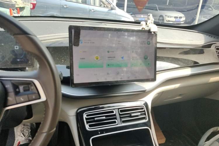 Used BYD Qin PLUS 2023 Champion Edition DM-i 120KM Excellence Model Audio And AC Panel