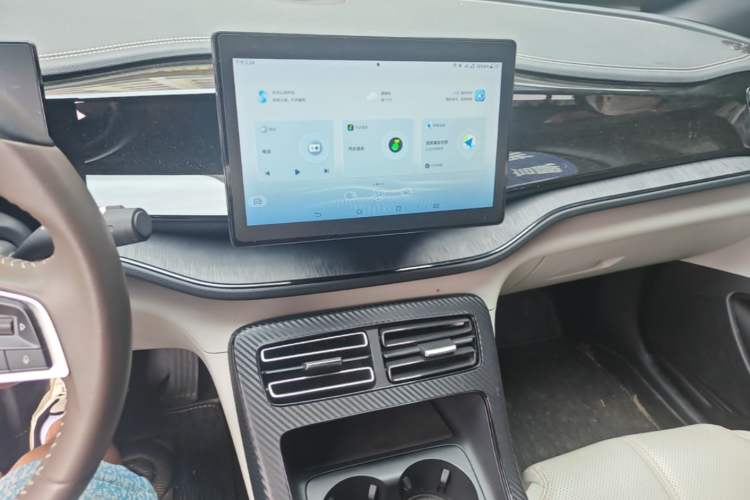 Used BYD Qin PLUS 2023 Champion Edition DM-i 55KM Leading Model Audio And AC Panel