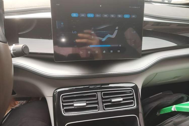 Used BYD Qin PLUS 2023 Champion Edition EV 510KM Leading Model Audio And AC Panel