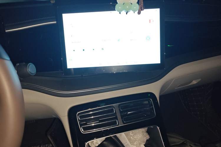 Used BYD Qin PLUS 2023 Champion Edition EV 510KM Leading Model Audio And AC Panel