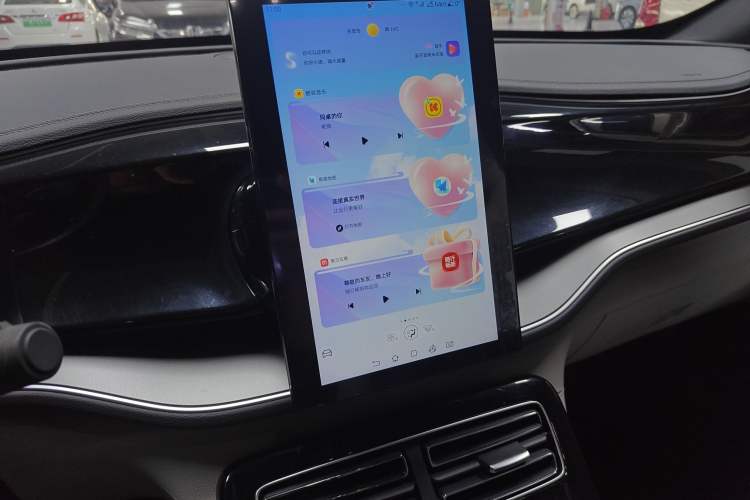 Used BYD Qin PLUS 2023 Champion Edition EV 420KM Leading Model Audio And AC Panel