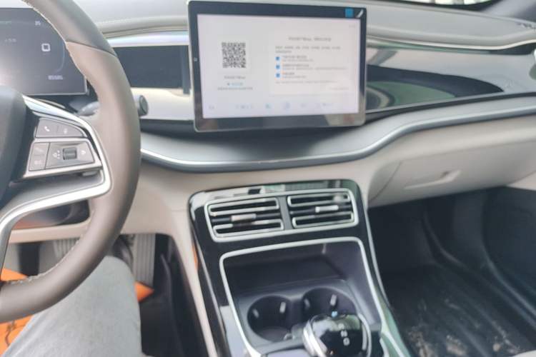 Used BYD Qin PLUS 2023 Champion Edition EV 510KM Leading Model Audio And AC Panel