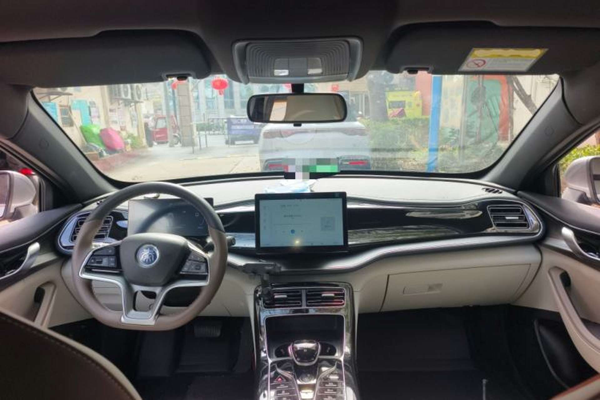 Used BYD Qin PLUS 2023 Champion Edition EV 420KM Leading Model Center Console