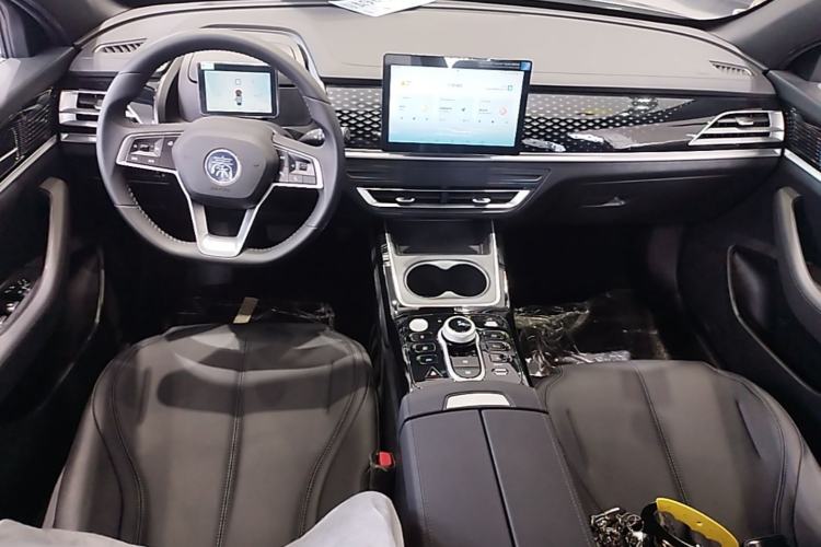 Used BYD Qin PLUS 2023 EV 510KM Travel Edition Center Console