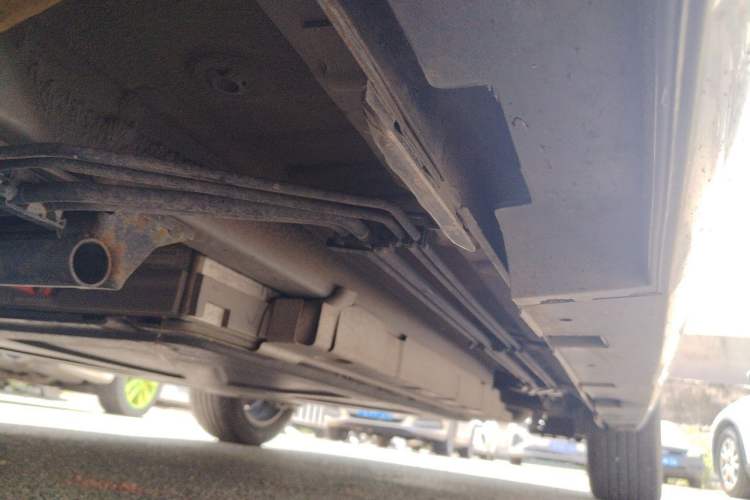 Used BYD Qin PLUS 2023 Champion Edition DM-i 120KM Beyond Model Chassis Front Left