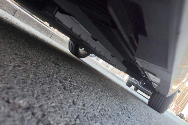 Used BYD Qin PLUS 2023 Champion Edition DM-i 55KM Superior Model Chassis Front Left