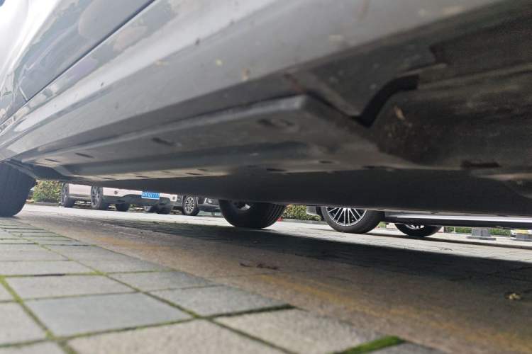 Used BYD Qin PLUS 2023 EV 510KM Travel Edition Chassis Front Right