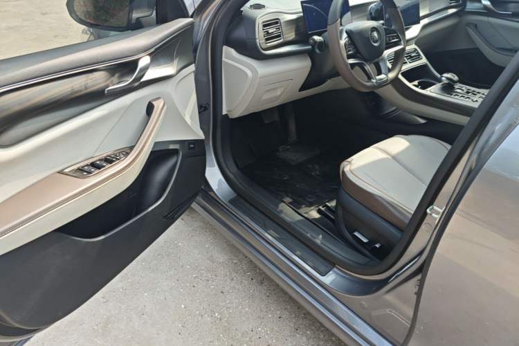 Used BYD Qin PLUS 2023 Champion Edition EV 510KM Beyond Model Driver Seat