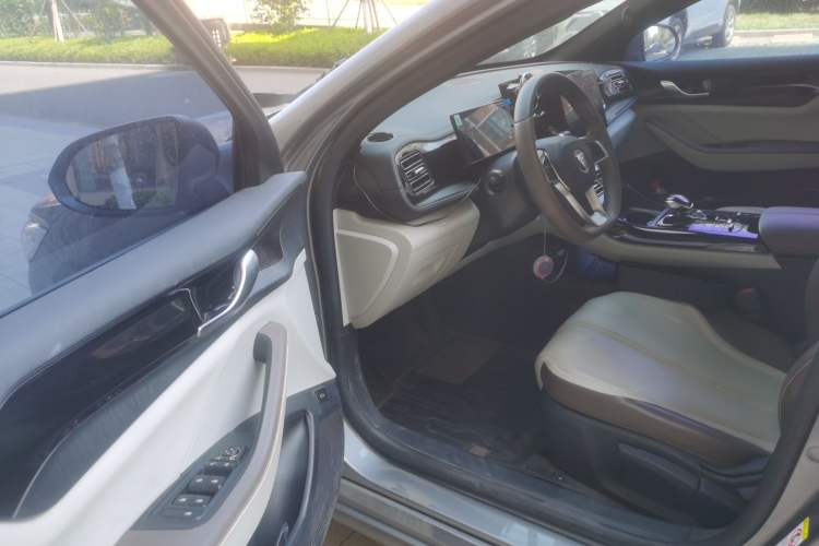 Used BYD Qin PLUS 2023 Champion Edition DM-i 55KM Leading Model Driver Seat