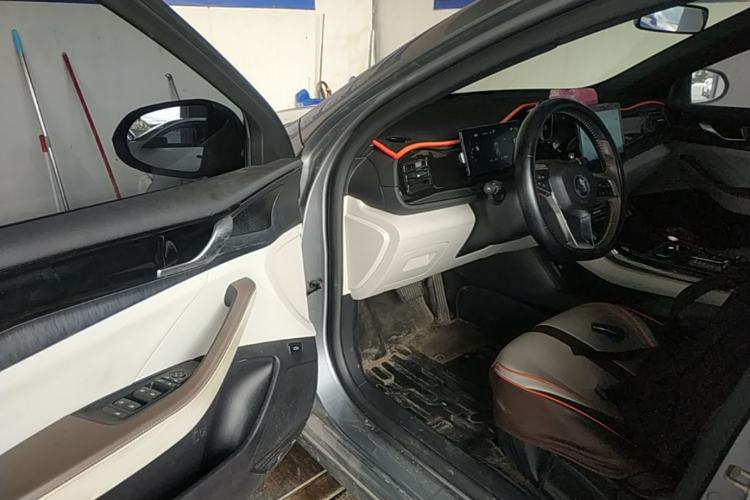 Used BYD Qin PLUS 2023 Champion Edition DM-i 55KM Leading Model Driver Seat