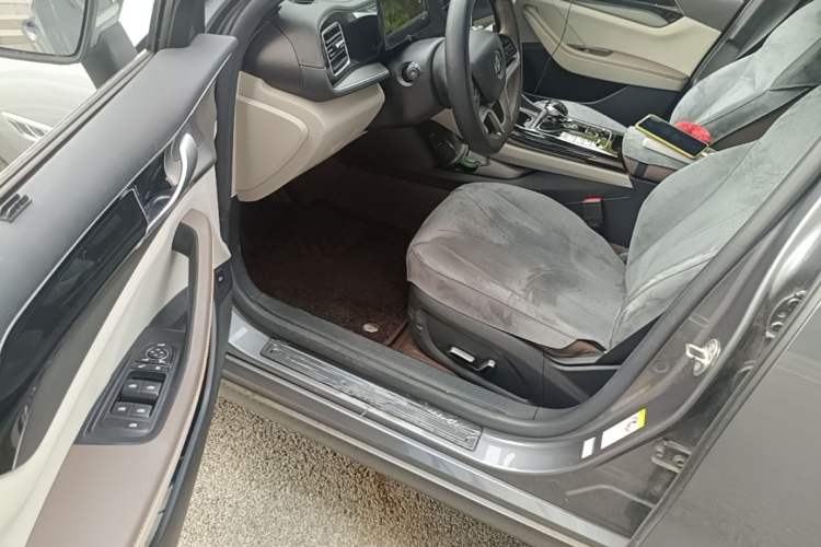 Used BYD Qin PLUS 2023 Champion Edition EV 510KM Beyond Model Driver Seat