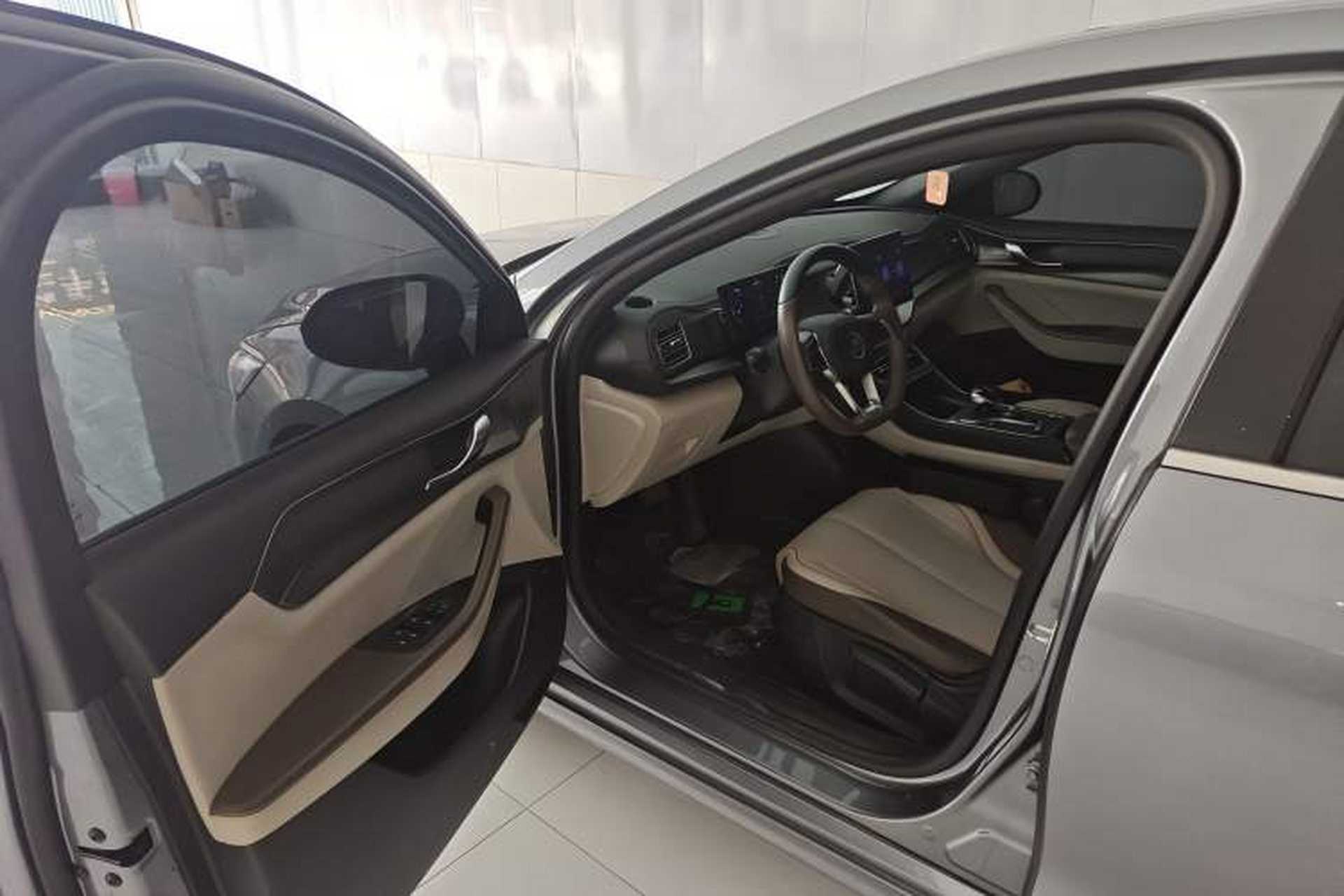 Used BYD Qin PLUS 2023 Champion Edition DM-i 120KM Leading Model Driver Seat