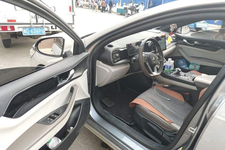 Used BYD Qin PLUS 2023 Champion Edition DM-i 55KM Leading Model Driver Seat