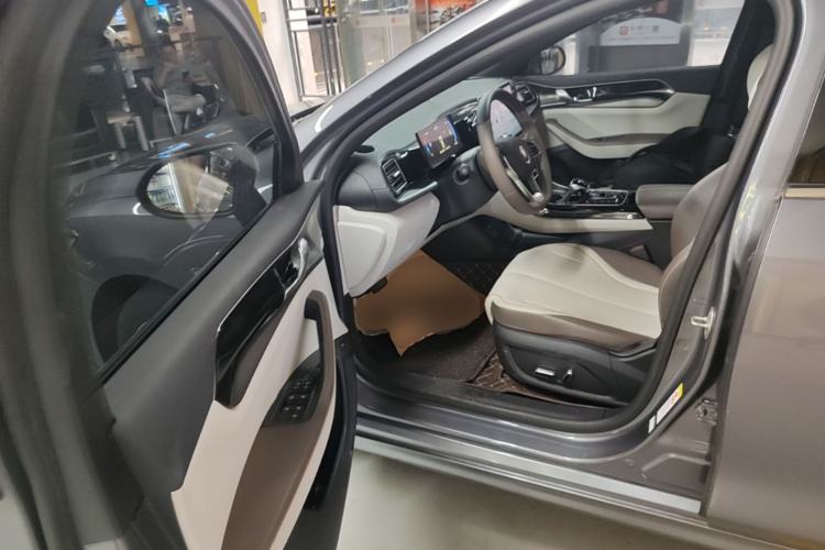 Used BYD Qin PLUS 2023 Champion Edition DM-i 120KM Beyond Model Driver Seat