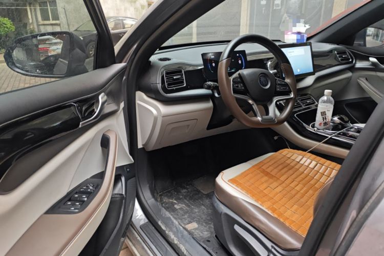 Used BYD Qin PLUS 2023 Champion Edition EV 420KM Leading Model Driver Seat