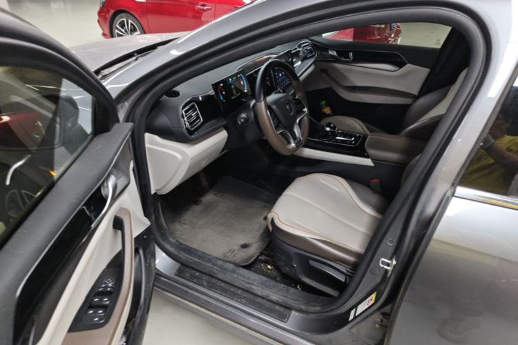Used BYD Qin PLUS 2023 Champion Edition EV 510KM Leading Model Driver Seat