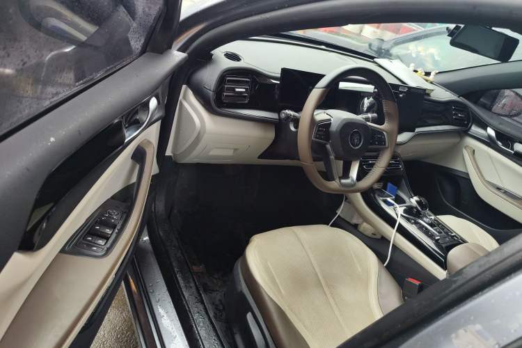 Used BYD Qin PLUS 2023 Champion Edition DM-i 55KM Leading Model
