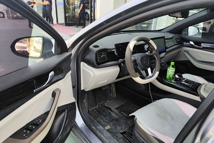 Used BYD Qin PLUS 2023 Champion Edition DM-i 55KM Leading Model Driver Seat