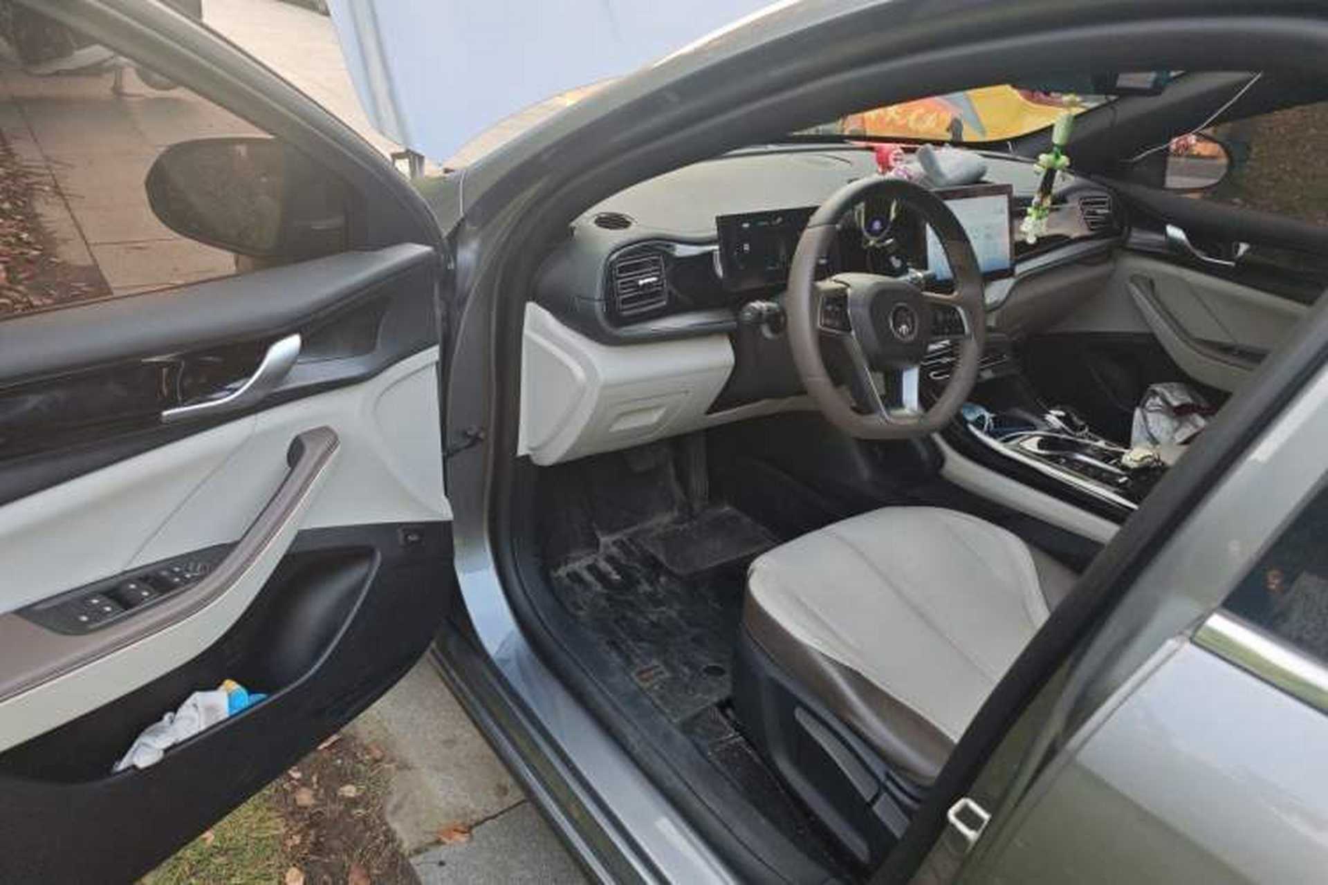 Used BYD Qin PLUS 2023 Champion Edition DM-i 55KM Leading Model Driver Seat