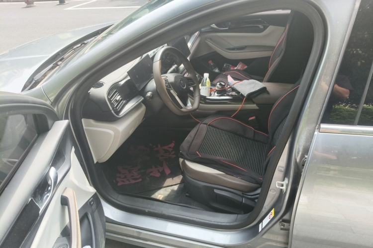 Used BYD Qin PLUS 2023 Champion Edition DM-i 55KM Leading Model Driver Seat