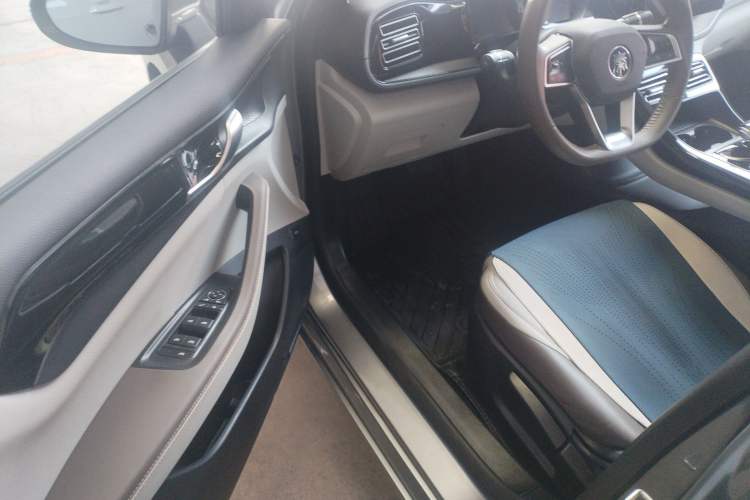 Used BYD Qin PLUS 2023 Champion Edition DM-i 55KM Leading Model Driver Seat