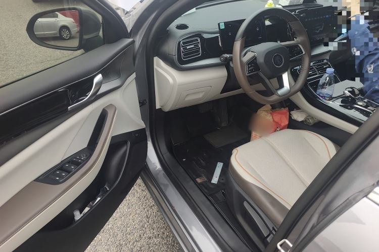 Used BYD Qin PLUS 2023 Champion Edition DM-i 120KM Leading Model Driver Seat