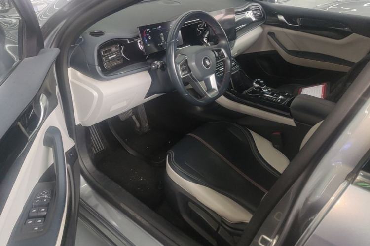 Used BYD Qin PLUS 2023 Champion Edition DM-i 55KM Leading Model Driver Seat