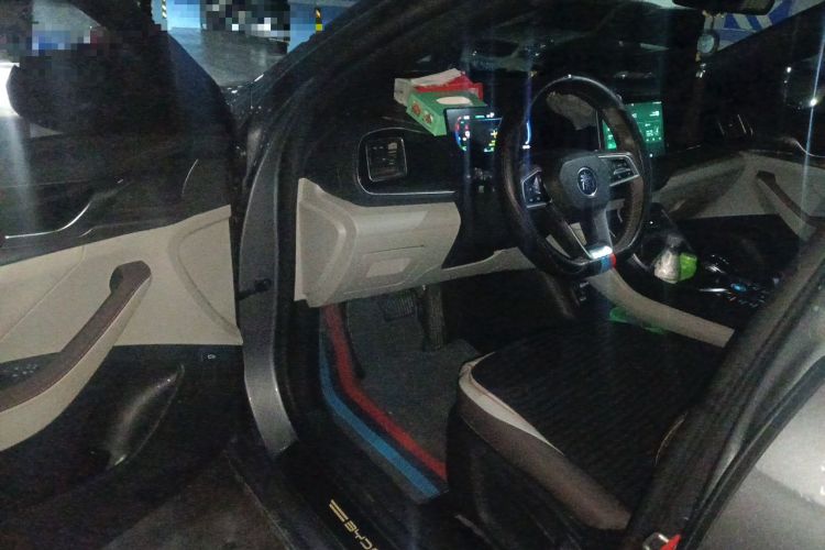 Used BYD Qin PLUS 2023 Champion Edition DM-i 120KM Leading Model Driver Seat