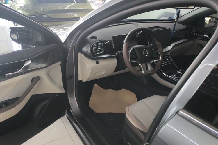 Used BYD Qin PLUS 2023 Champion Edition EV 510KM Beyond Model Driver Seat