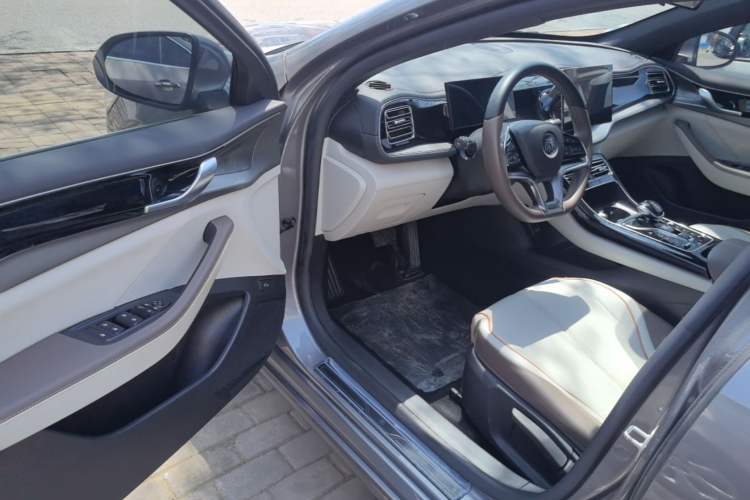 Used BYD Qin PLUS 2023 Champion Edition EV 510KM Leading Model Driver Seat