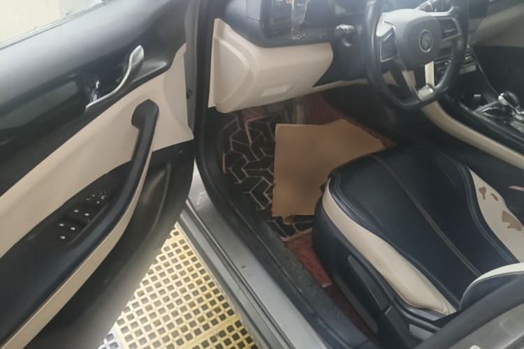 Used BYD Qin PLUS 2023 Champion Edition DM-i 55KM Leading Model Driver Seat