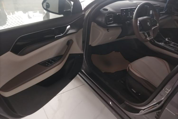Used BYD Qin PLUS 2023 Champion Edition EV 510KM Beyond Model Driver Seat