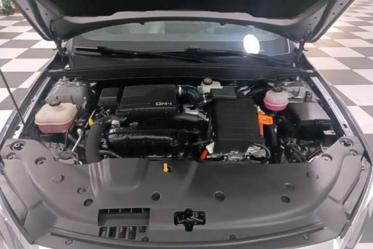 Used BYD Qin PLUS 2023 Champion Edition DM-i 55KM Superior Model Engine Bay