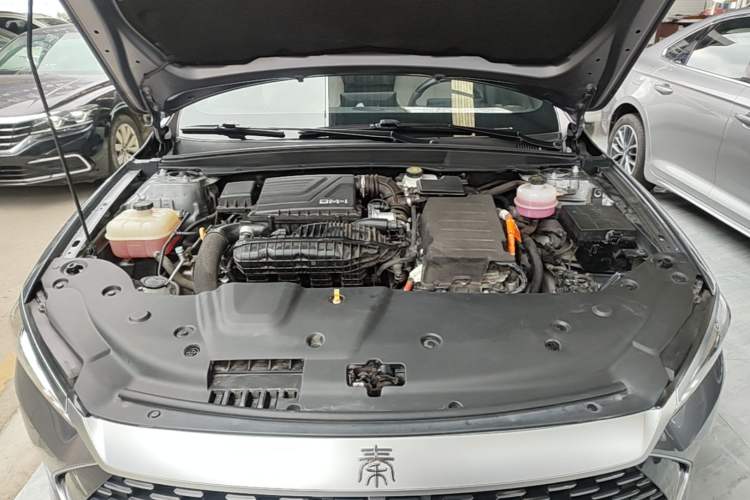 Used BYD Qin PLUS 2023 Champion Edition DM-i 55KM Leading Model Engine Bay