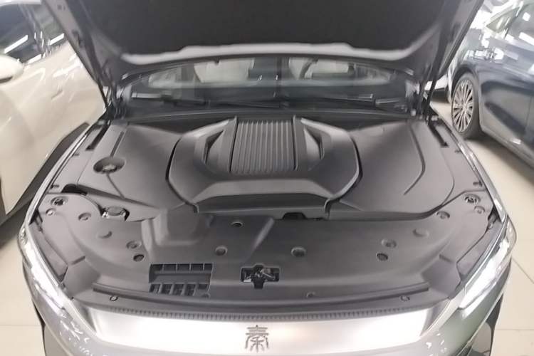 Used BYD Qin PLUS 2023 Champion Edition EV 420KM Superior Model Engine Bay