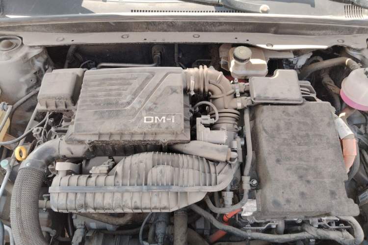 Used BYD Qin PLUS 2023 Champion Edition DM-i 120KM Beyond Model Engine Bay