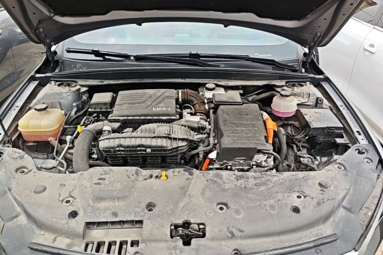 Used BYD Qin PLUS 2023 Champion Edition DM-i 55KM Leading Model Engine Bay