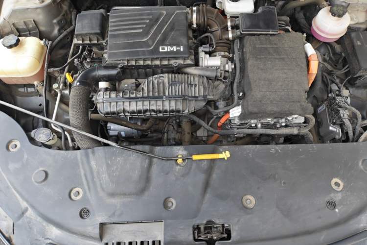 Used BYD Qin PLUS 2023 Champion Edition DM-i 55KM Leading Model Engine Bay