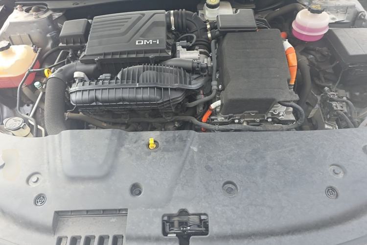 Used BYD Qin PLUS 2023 Champion Edition DM-i 120KM Leading Model Engine Bay