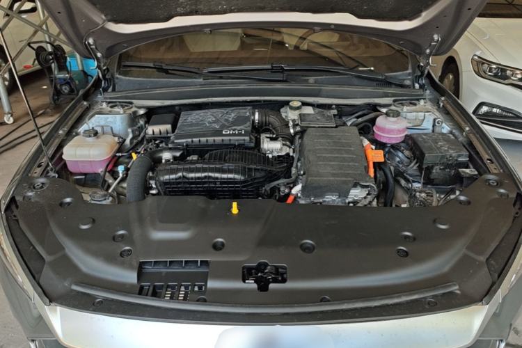 Used BYD Qin PLUS 2023 Champion Edition DM-i 55KM Leading Model Engine Bay