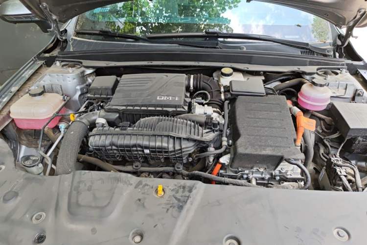 Used BYD Qin PLUS 2023 Champion Edition DM-i 120KM Beyond Model Engine Bay