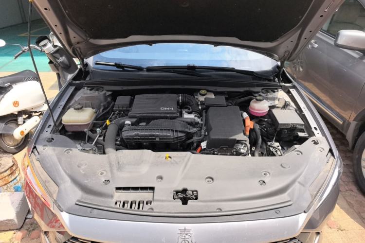 Used BYD Qin PLUS 2023 Champion Edition DM-i 55KM Leading Model Engine Bay