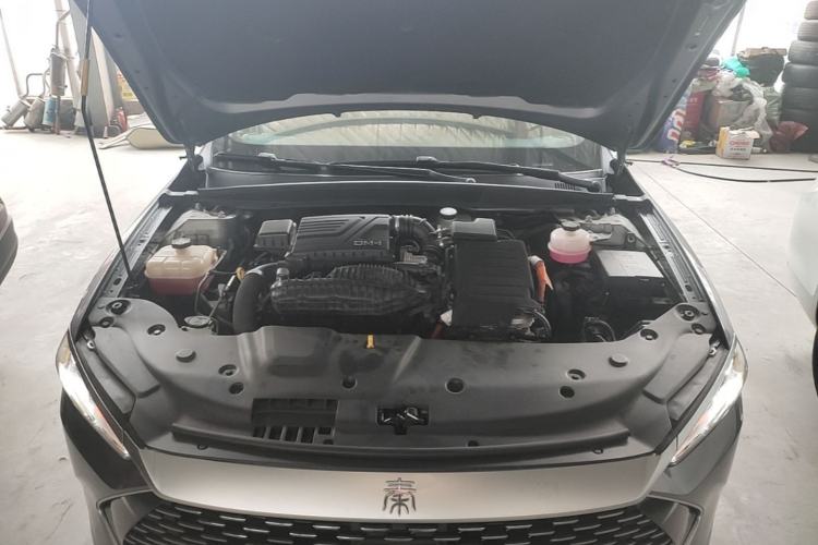 Used BYD Qin PLUS 2023 Champion Edition DM-i 55KM Leading Model Engine Bay