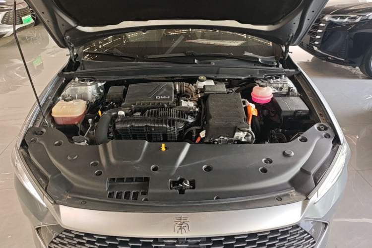 Used BYD Qin PLUS 2023 Champion Edition DM-i 55KM Leading Model Engine Bay